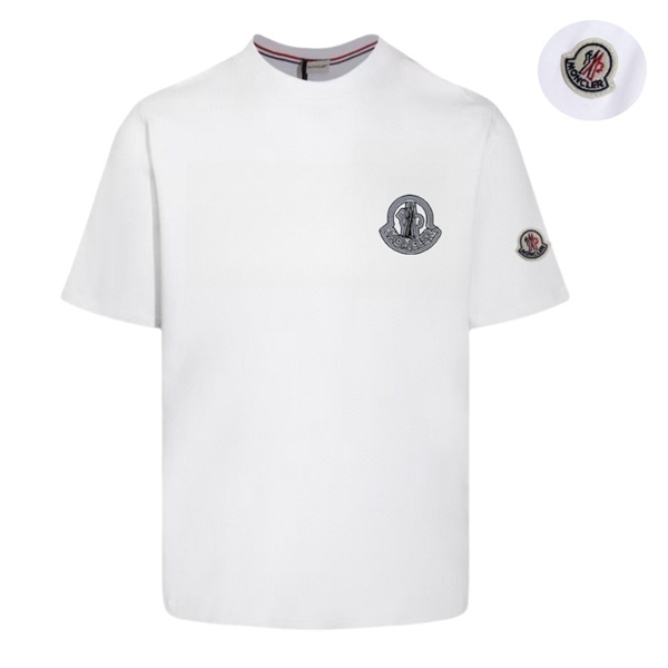 モンクレールTシャツ正面デザイン